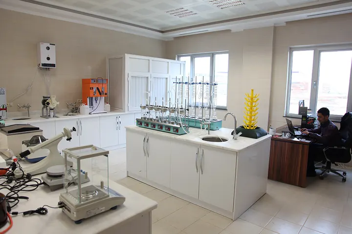 Laboratuvarda numune hazırlığı